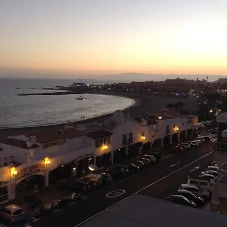 Tenerife Los Cristianos: Ad Un Passo Dal Mare. * لوس كريستيانوس